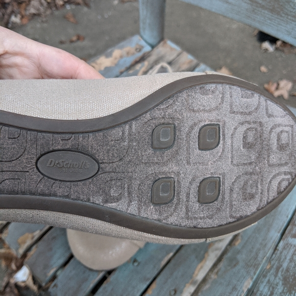 Dr. Scholl's Shimmery Gold Slip On Shoes 7.5M EUC - Picture 4 of 5